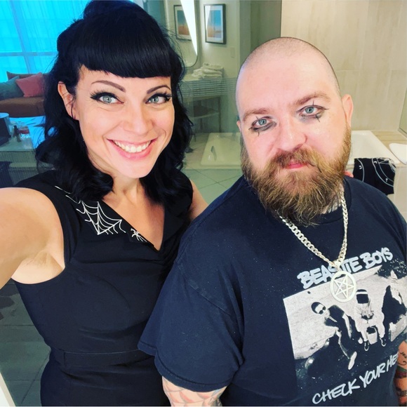 Meet your Posher, Ellen - Picture 2 of 12